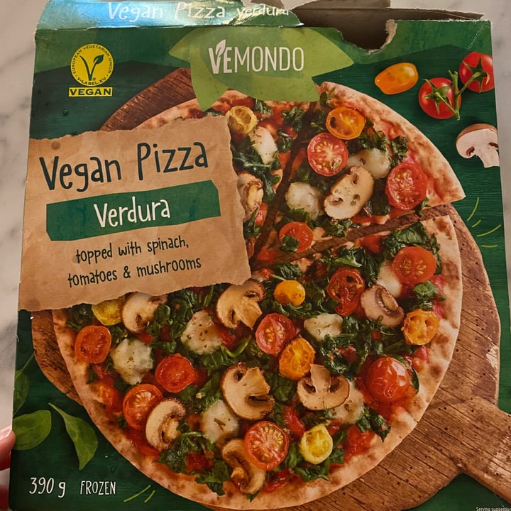 photo of Vemondo vegan pizza verdura shared by @terryble89 on  23 May 2023 - review