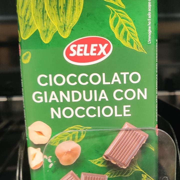 photo of Selex Cioccolato Gianduia Con Nocciole shared by @fiorubino on  04 Apr 2023 - review