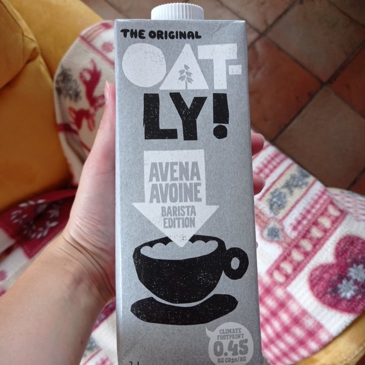 photo of Oatly Avena Avoine Barista Edition shared by @francees on  13 Jun 2023 - review