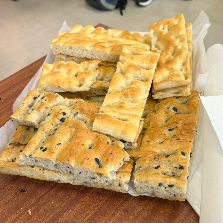 photo of Panificio Sebastiano Focaccia Alle Olive shared by @aliclinomaniac on  27 May 2023 - review