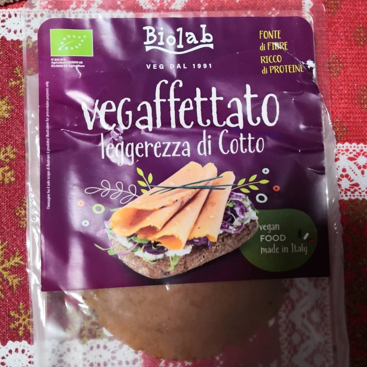 photo of Biolab Affettato vegano leggerezza di cotto shared by @ceciliaa on  04 Jan 2023 - review