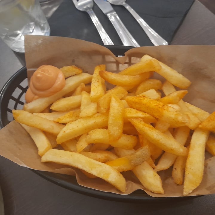 photo of Annie's Kitchen Annie's Burger shared by @alice50 on  06 May 2023 - review