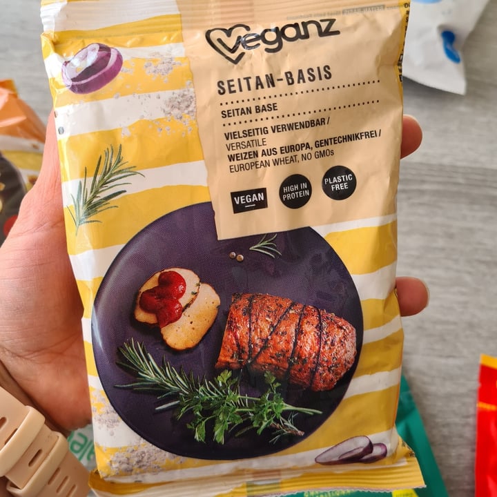 photo of Veganz Seitan-Basis shared by @gabrielaadina on  31 May 2023 - review