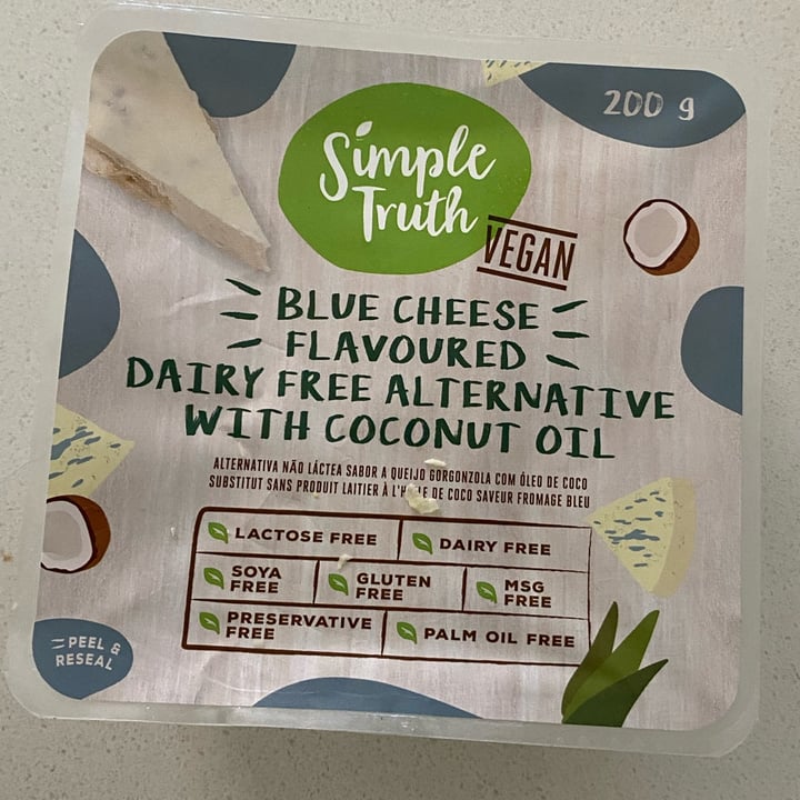 photo of Simple Truth Blue cheese flavoured Dairy free alternative shared by @saveg on  16 Mar 2023 - review