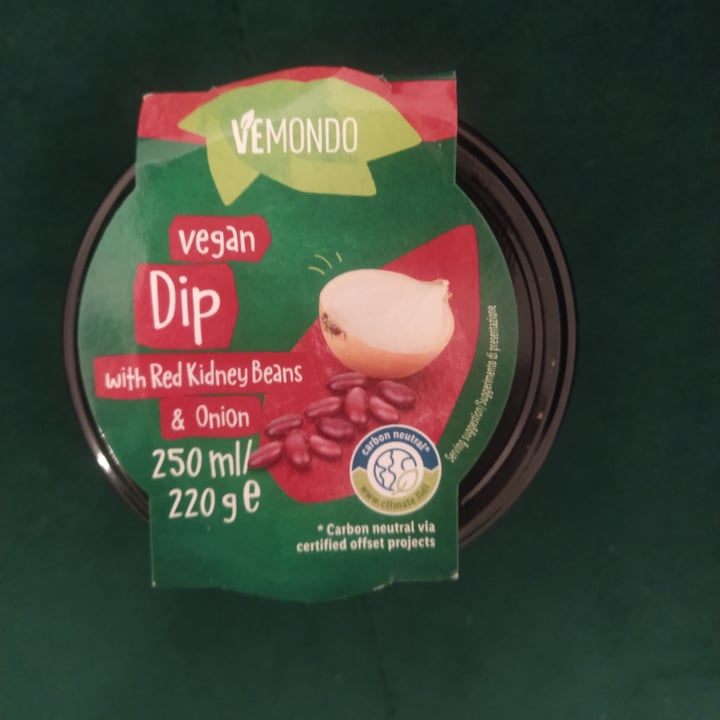 photo of Vemondo vegan dip with red kidney beans & onion shared by @biancafurii on  06 Jan 2023 - review
