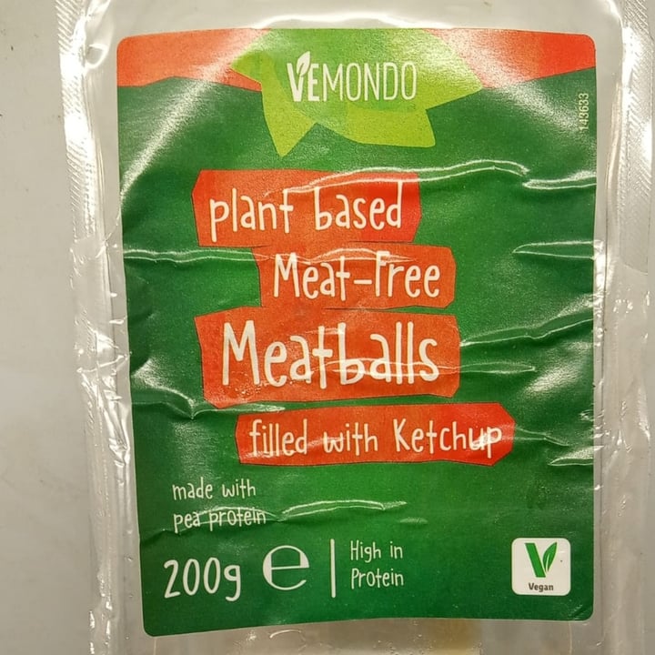 photo of Vemondo Plant based meat-free meatballs filled with ketchup shared by @goe on  06 Jan 2023 - review