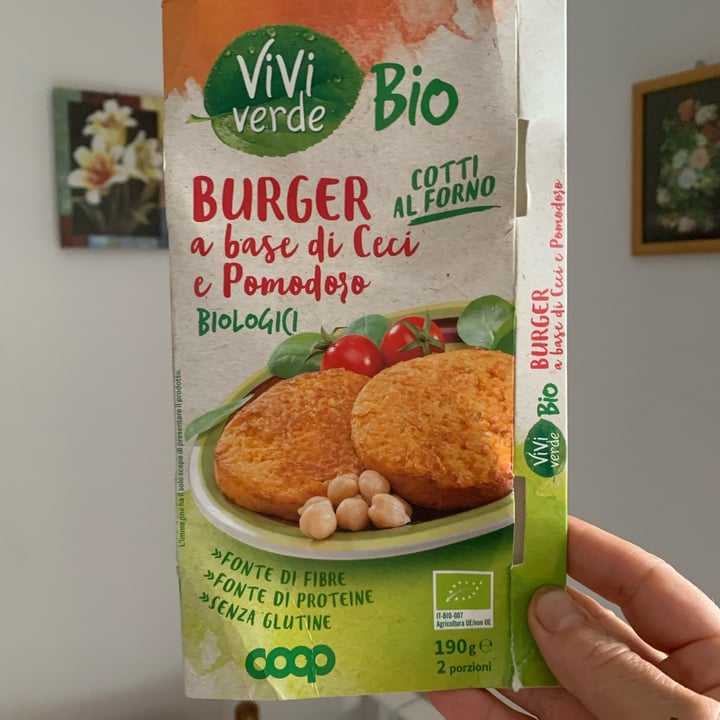 photo of Vivi Verde Coop Burger bio a base di ceci e pomodoro shared by @unejanie on  10 Jul 2023 - review