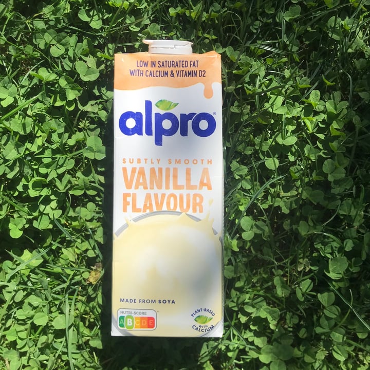 photo of Alpro Vanilla Soy Milk shared by @eml on  13 Aug 2023 - review