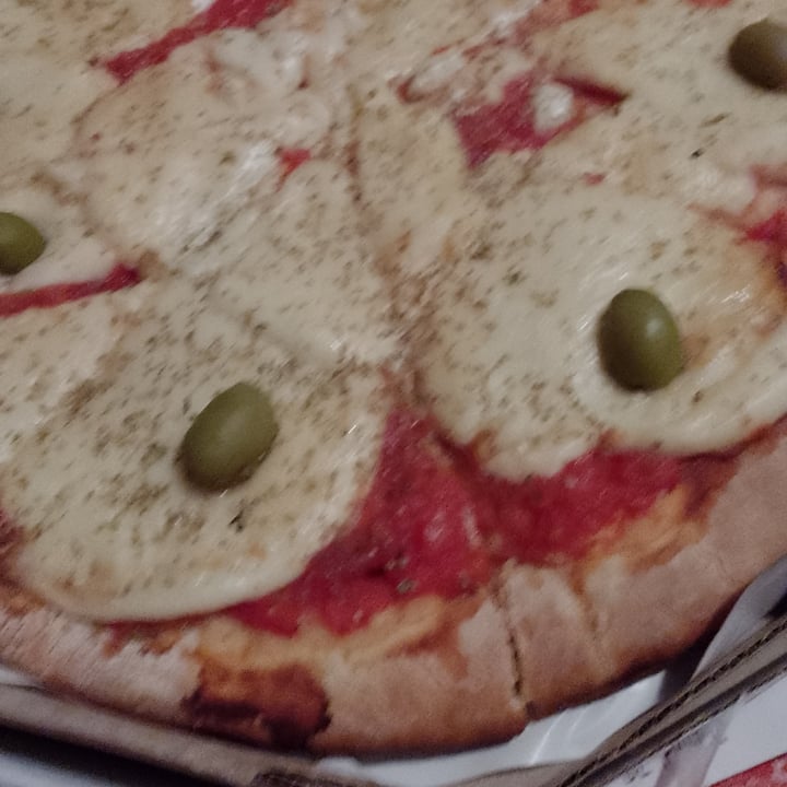 photo of Empanadas de 10 Pizza de Muzzarella shared by @soynayme on  27 Feb 2023 - review