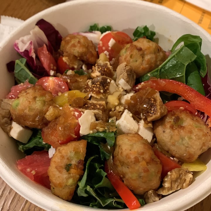 photo of Plant-based Tokyo Power Salad shared by @manho on  28 Dec 2022 - review