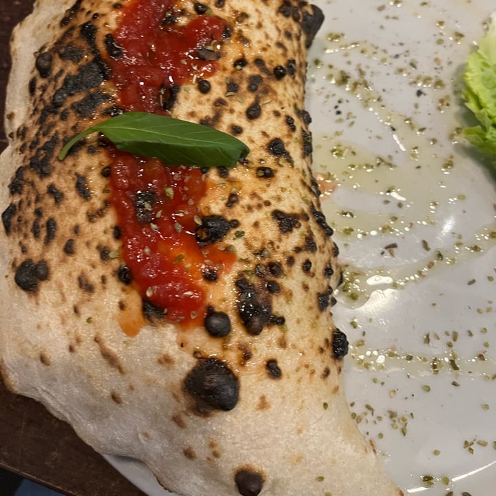 photo of La Stella Nera Calzone shared by @merlino93 on  03 Aug 2023 - review