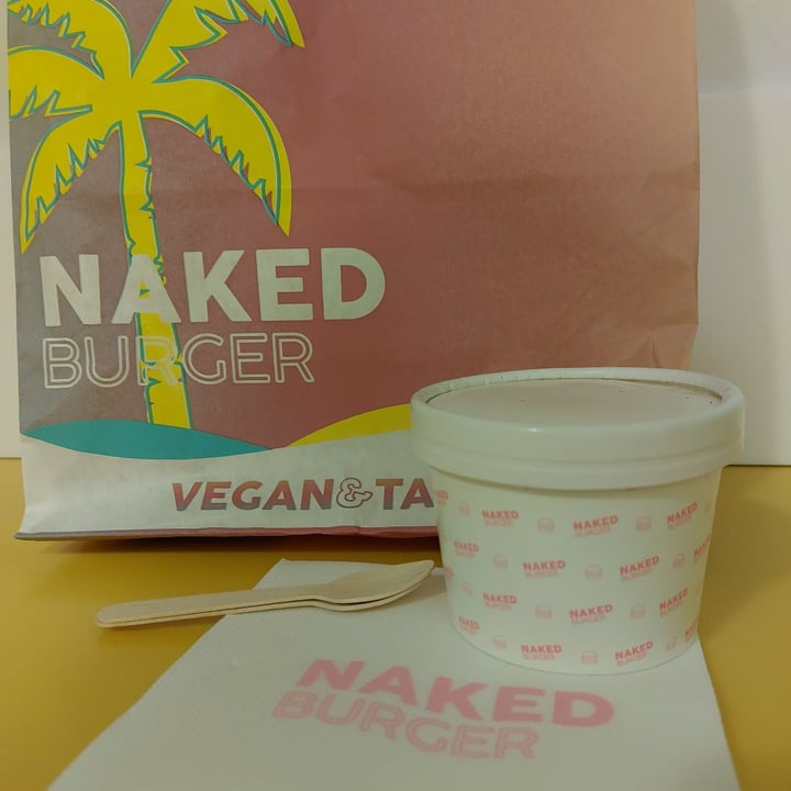 photo of Naked Burger - Vegan & Tasty mi-cuit au chocolat shared by @cloudyaquilegia on  29 Jul 2023 - review