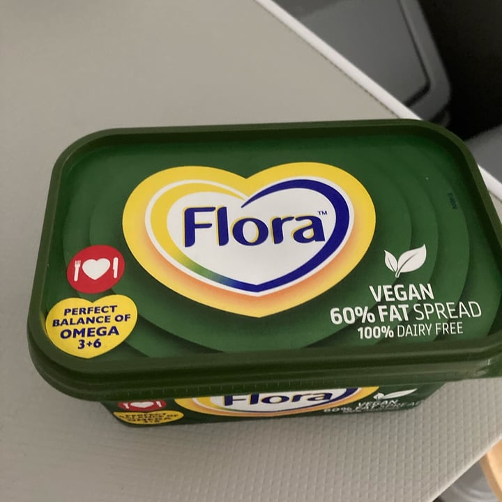 photo of Flora 60% fat spread shared by @maesti on  14 Jan 2023 - review