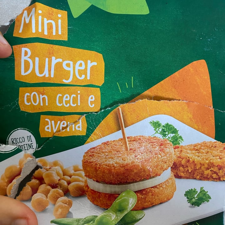 photo of Vemondo mini burger avena e ceci shared by @chiarariolfo on  19 Jan 2023 - review
