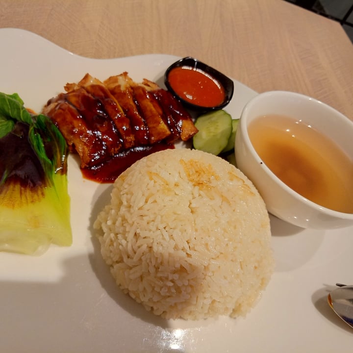 photo of VeganBliss 蔬福 Kung Pao Chicken Rice 宫保鸡饭 shared by @veganspicegirl on  19 Jun 2023 - review