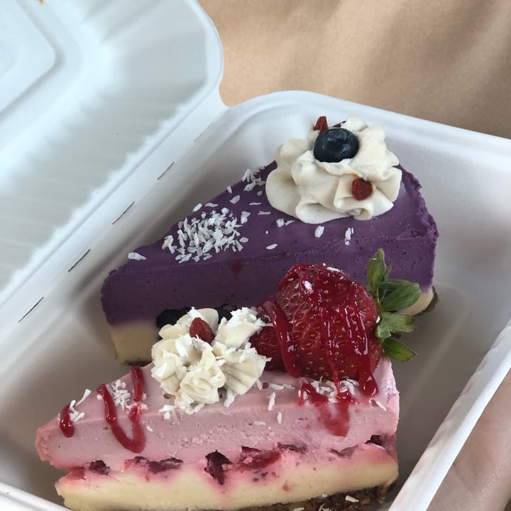 photo of SunCafe Blueberry Cheesecake shared by @michi0246 on  08 Apr 2022 - review