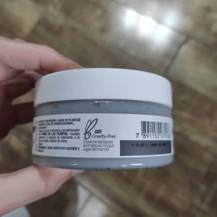 photo of Dove Máscara para cabello dañado shared by @argentinaveggie on  09 Jul 2023 - review