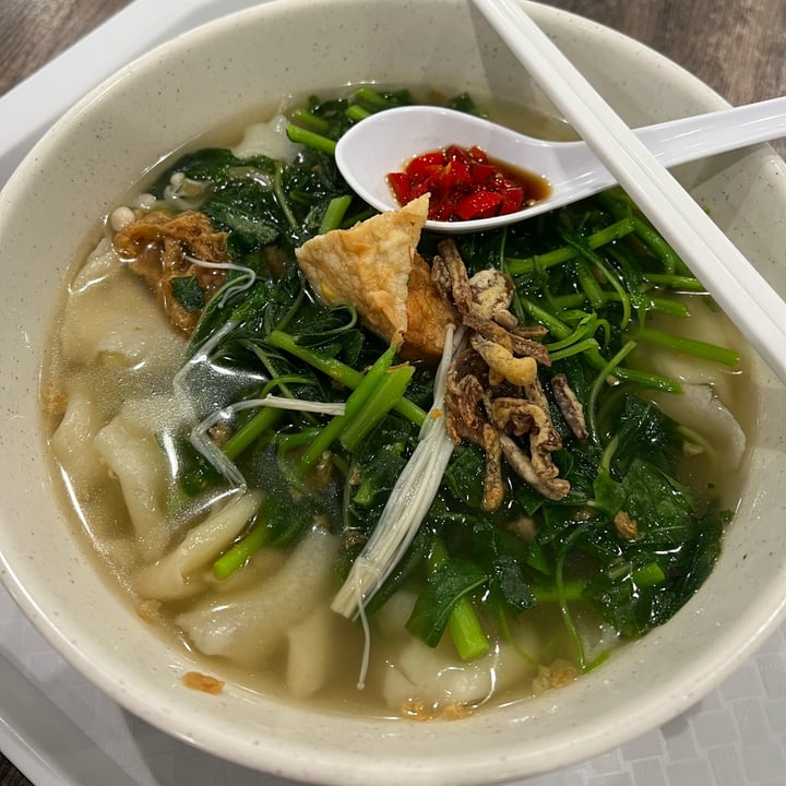 photo of Bao Su Zhai 寶素齋 Vegetarian Mee Hoon Kuey Soup shared by @eritakay on  03 Feb 2023 - review