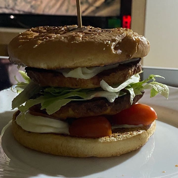 photo of The Wonder Burger Burguer chicken shared by @nataliamartinez on  19 Mar 2023 - review
