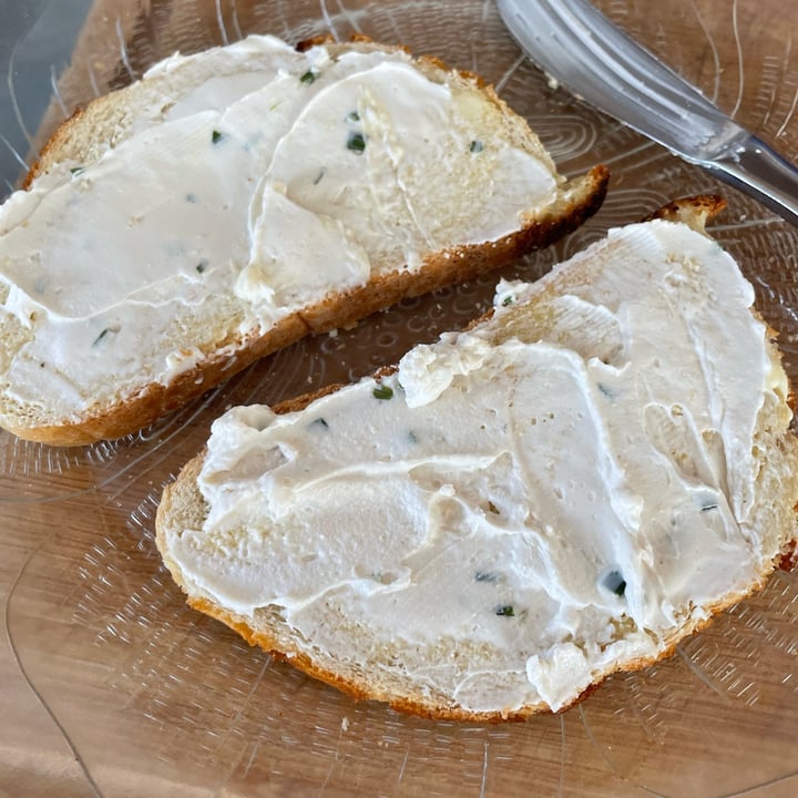 photo of Nush Almond Milk Cheese Chive shared by @gigidivine on  11 Jun 2023 - review