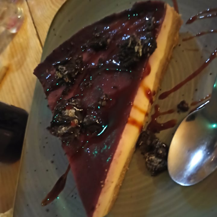 photo of La Galla Tasca Vegana tarta de queso shared by @mikemonroe on  17 Jun 2023 - review