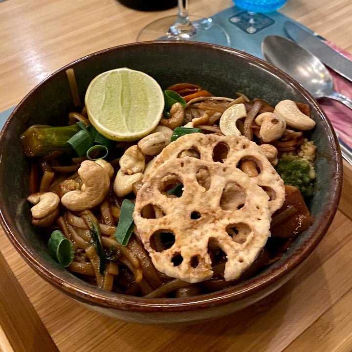 photo of Dhabbu - l'asiatico Pad Thai vegan shared by @tinissa on  19 Feb 2023 - review