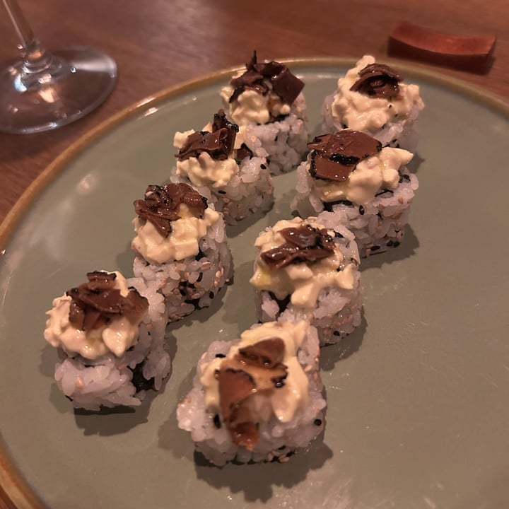 photo of NORI WAY Uramaki tartufato shared by @martafiz on  12 Jul 2023 - review