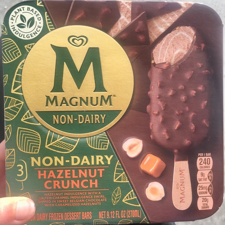 photo of Magnum Non-Dairy Hazelnut Crunch shared by @starsox on  05 Jun 2023 - review