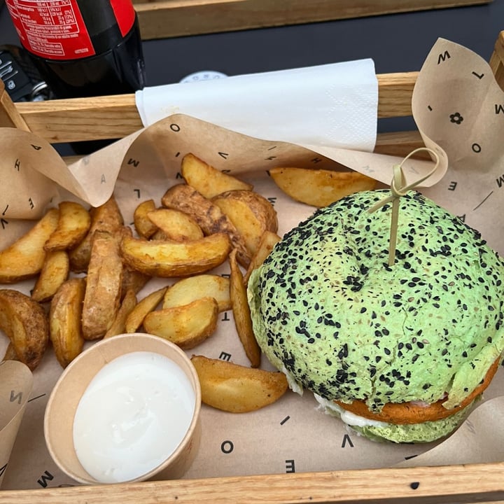 photo of Flower Burger funky cecio shared by @annaberger on  27 Jun 2023 - review