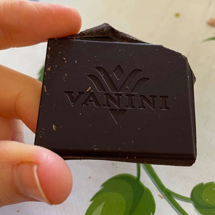 photo of Vanini Cioccolato fondente 95% shared by @akob98 on  10 Jan 2023 - review