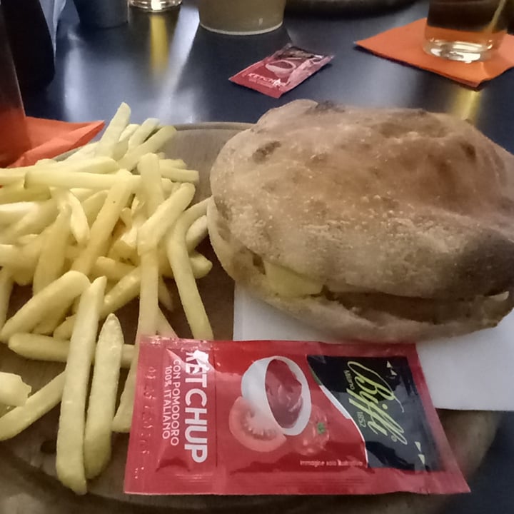 photo of Il Dado Errante panino con "porchetta" vegana shared by @gio269 on  05 Feb 2023 - review