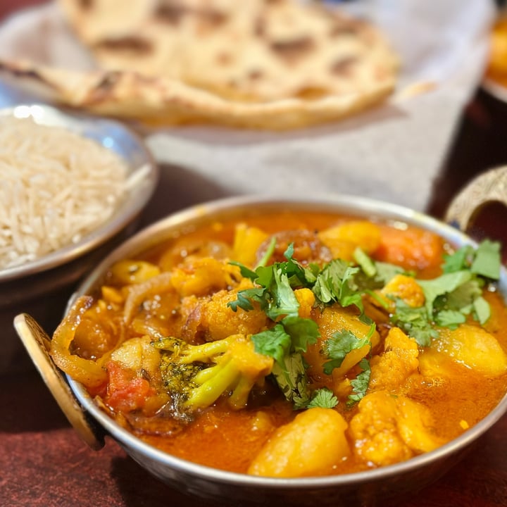 photo of Sargam Restaurant & Bar Mixed Vegetable Curry shared by @tabithalewis on  30 Jun 2023 - review