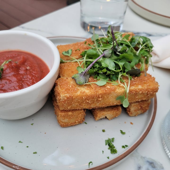 photo of The Ginger Mule Cheesy tofu sticks shared by @fleurdelisftw on  27 Apr 2023 - review