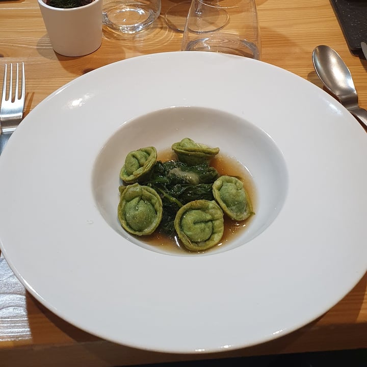 photo of Misticanza - Osteria dalla terra Dashi di rape bianche, ravioli di topinambur e spinaci shared by @annaflavia on  17 Mar 2023 - review