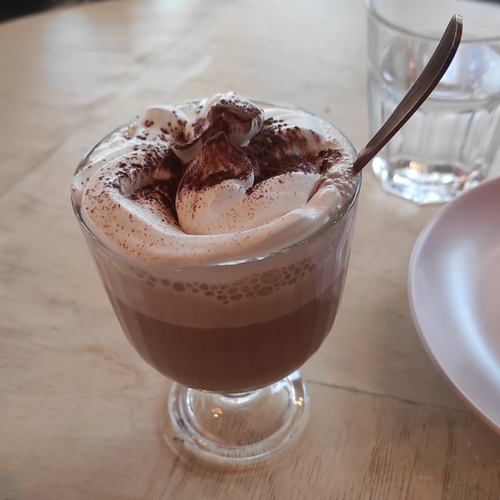 photo of Kattakaffihúsið Hot Chocolate shared by @sumarhvonn on  28 Feb 2023 - review