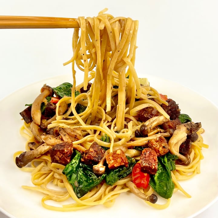 photo of Norah Coconut Mushroom Linguine shared by @pdxveg on  29 Dec 2022 - review