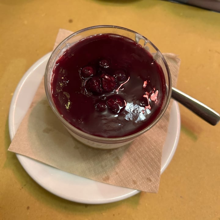 photo of Rifugio Romano Cheesecake alla fragola shared by @federego77 on  28 Feb 2023 - review