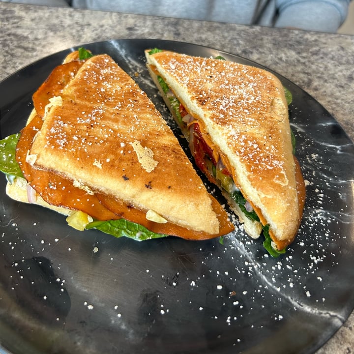 photo of Make It Vegan Ham and Cheese Panini shared by @nathlena19 on  23 Apr 2023 - review