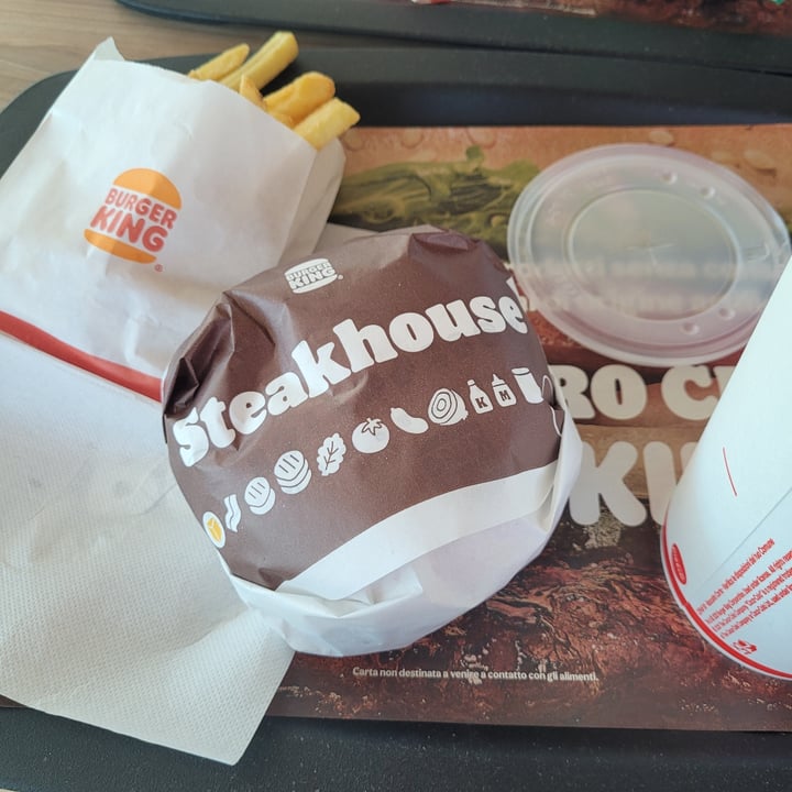 photo of Burger King veggie steakhouse shared by @cliocre on  12 Jun 2023 - review