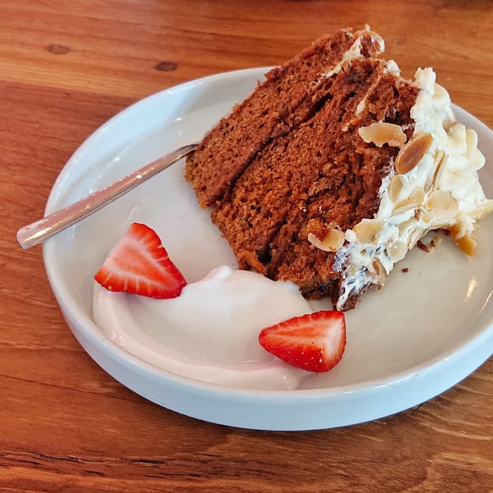 photo of Blue Kiwi Carrot Cake shared by @anne13 on  16 Jun 2023 - review