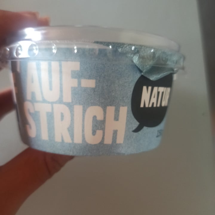photo of Oatly Aufstrich natur shared by @hi-i-am-yana on  28 Jul 2023 - review