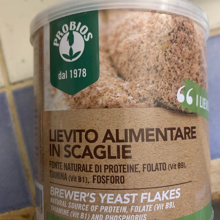 photo of Probios Lievito alimentare in scaglie shared by @danistanza on  20 Apr 2023 - review