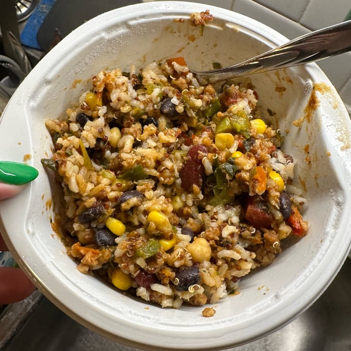 photo of PC Blue Menu Southwest-Style Chili Protein Bowl shared by @nowmakeitvegan on  29 Mar 2023 - review