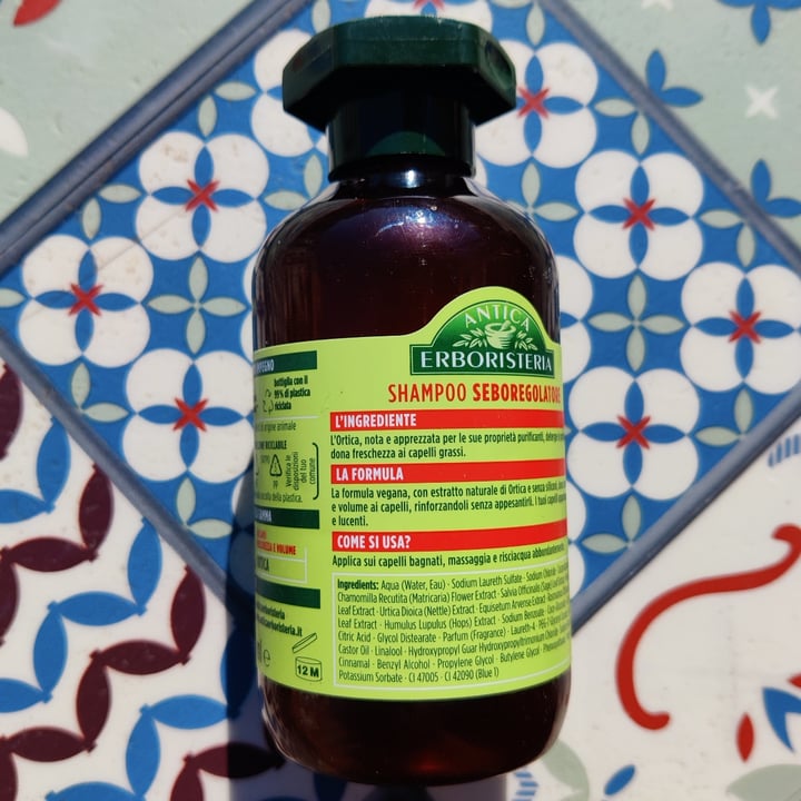 photo of Antica erboristeria Shampoo seboregolatore shared by @verdiana on  07 Feb 2023 - review