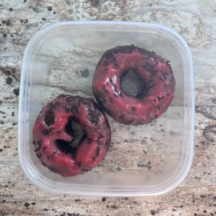 photo of Whole Foods Market Vegan Chocolate Raspberry Donut shared by @dianna on  07 Feb 2023 - review