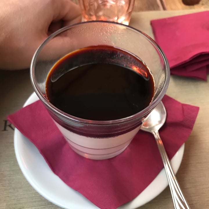 photo of Rifugio Romano Panna Cotta vegan shared by @andy94 on  19 Dec 2022 - review