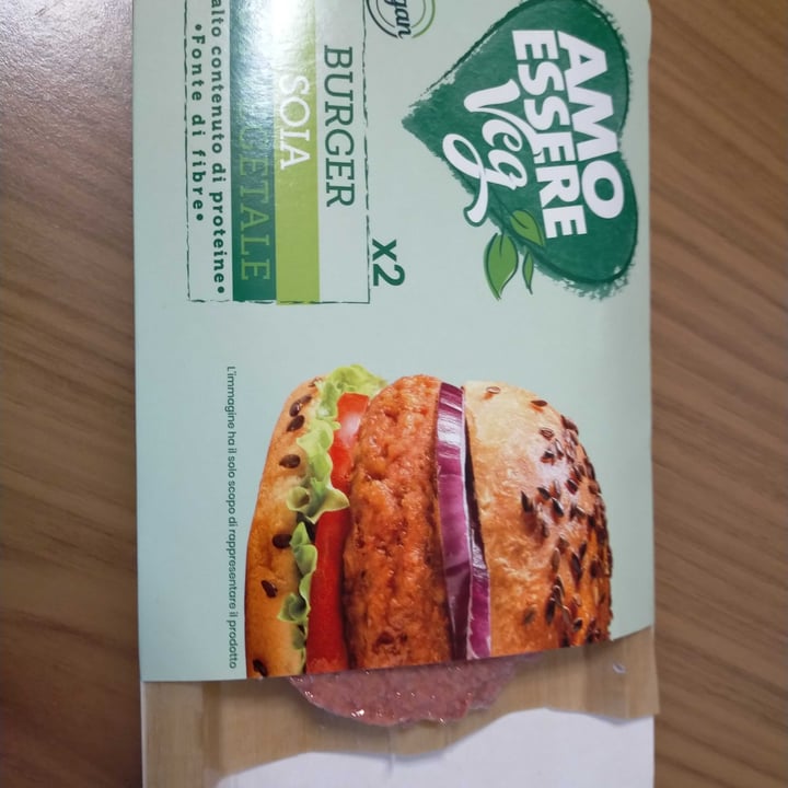 photo of Amo Essere Veg hamburger vegatale shared by @soniapaco on  12 May 2023 - review