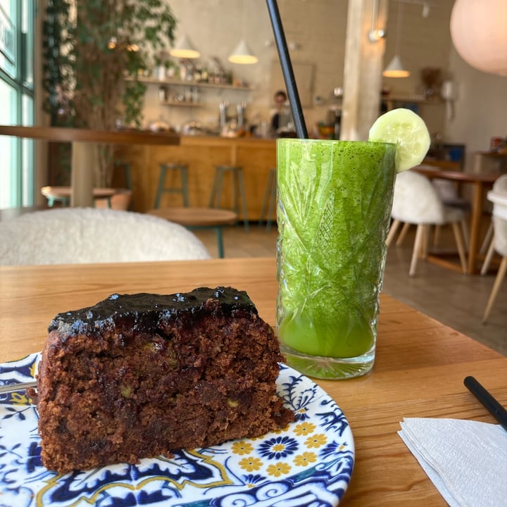 photo of Urraca café Bizcocho vegano shared by @andreabayona on  26 Jul 2023 - review