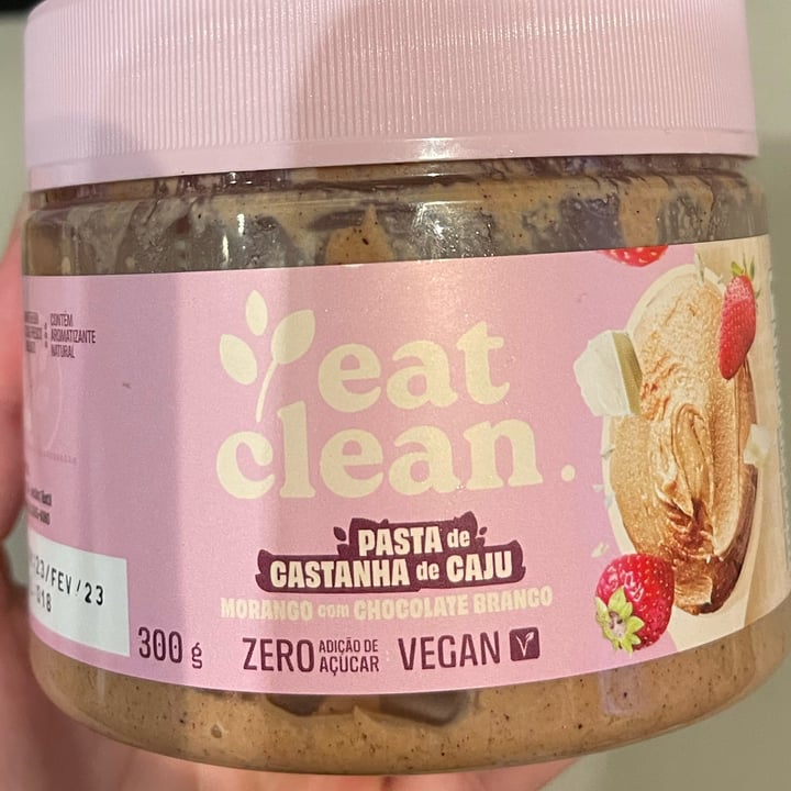 photo of Eat clean Pasta de Castanha de Caju com Morango e Chocolate Branco shared by @giovannareis on  28 Jan 2023 - review