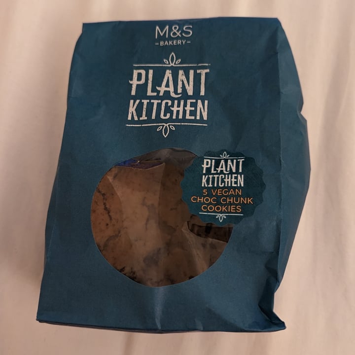 photo of Plant Kitchen (M&S) Vegan Choc Chunk Cookies shared by @jondread on  12 Mar 2023 - review